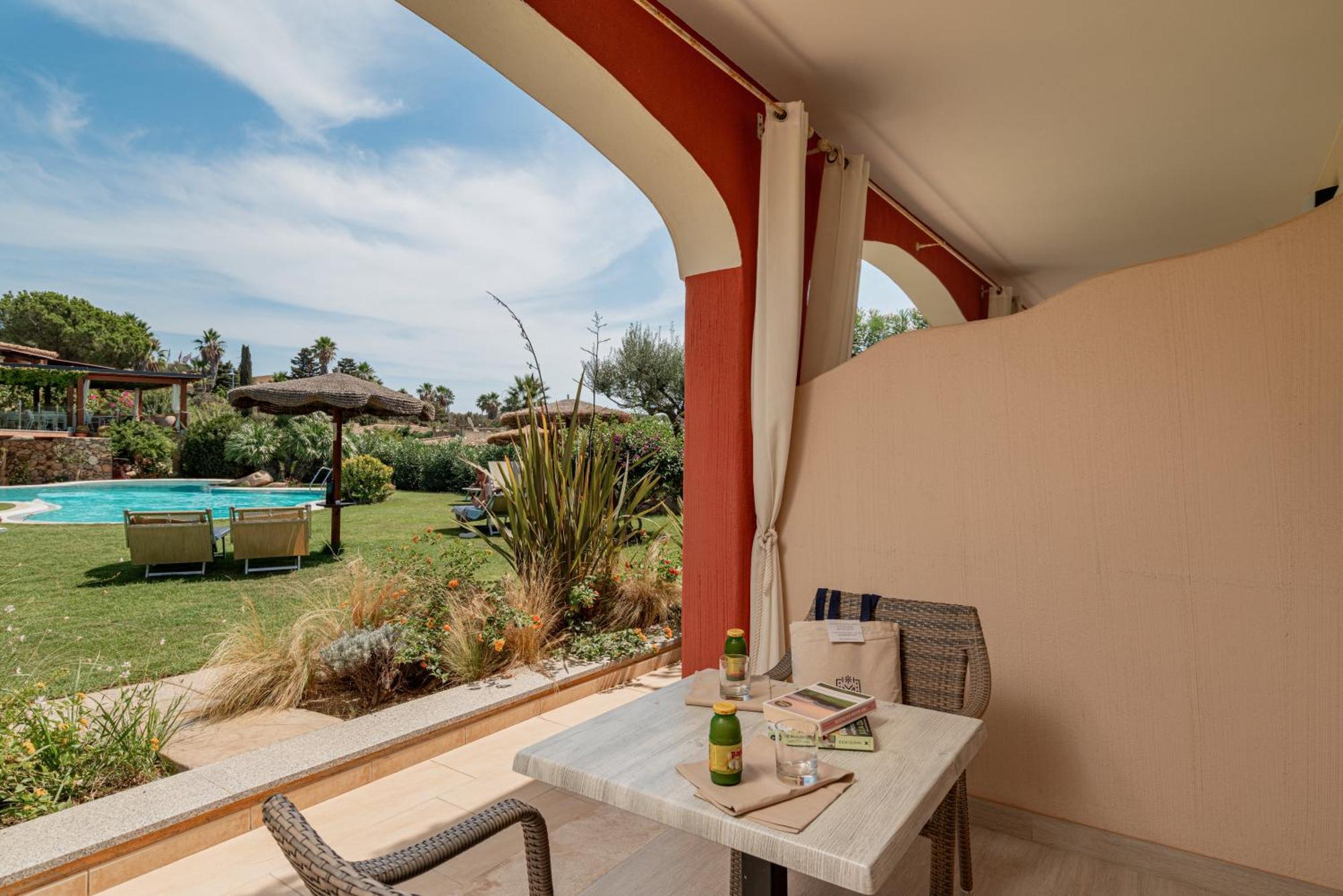 Hotel Mariposas Villasimius Buitenkant foto