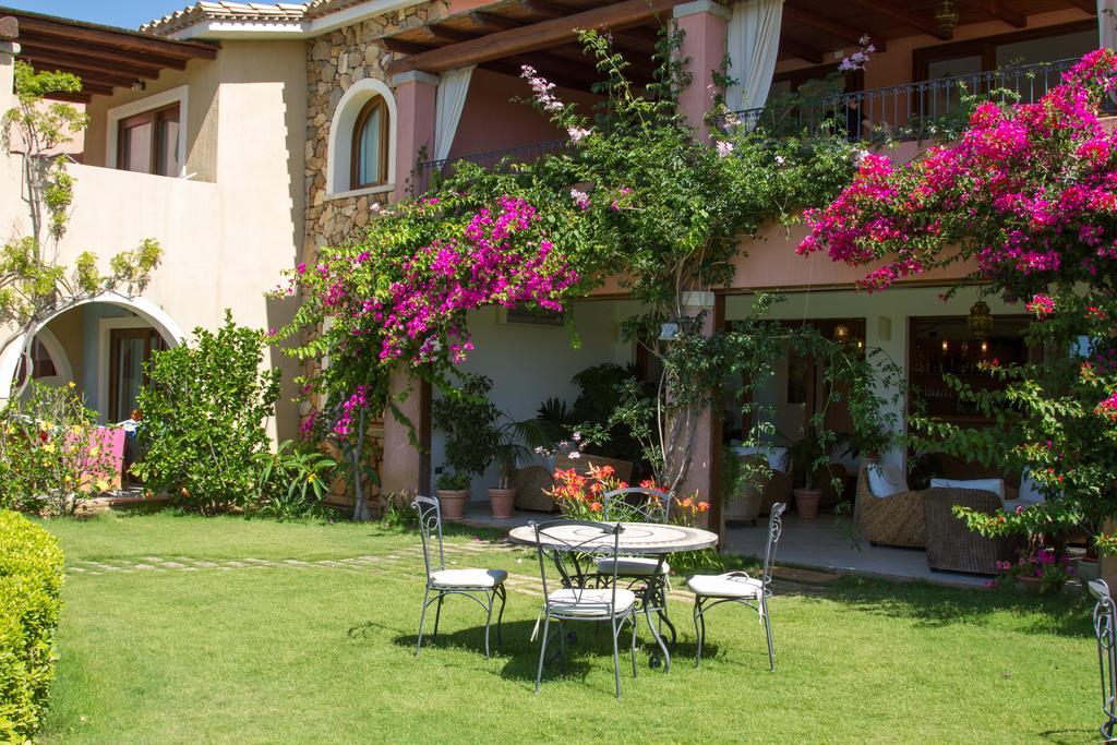 Hotel Mariposas Villasimius Buitenkant foto